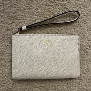 Coach Wrislet Wallet White